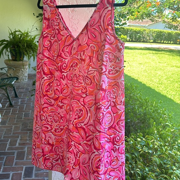 Lilly Pulitzer sleeveless shift dress.- size 12-14 - Picture 4 of 8